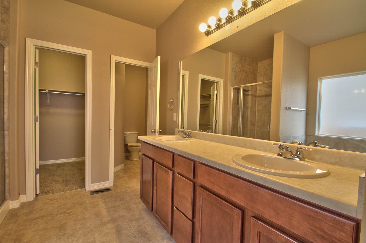 The Cutler (2 Bedrooms on main floor)