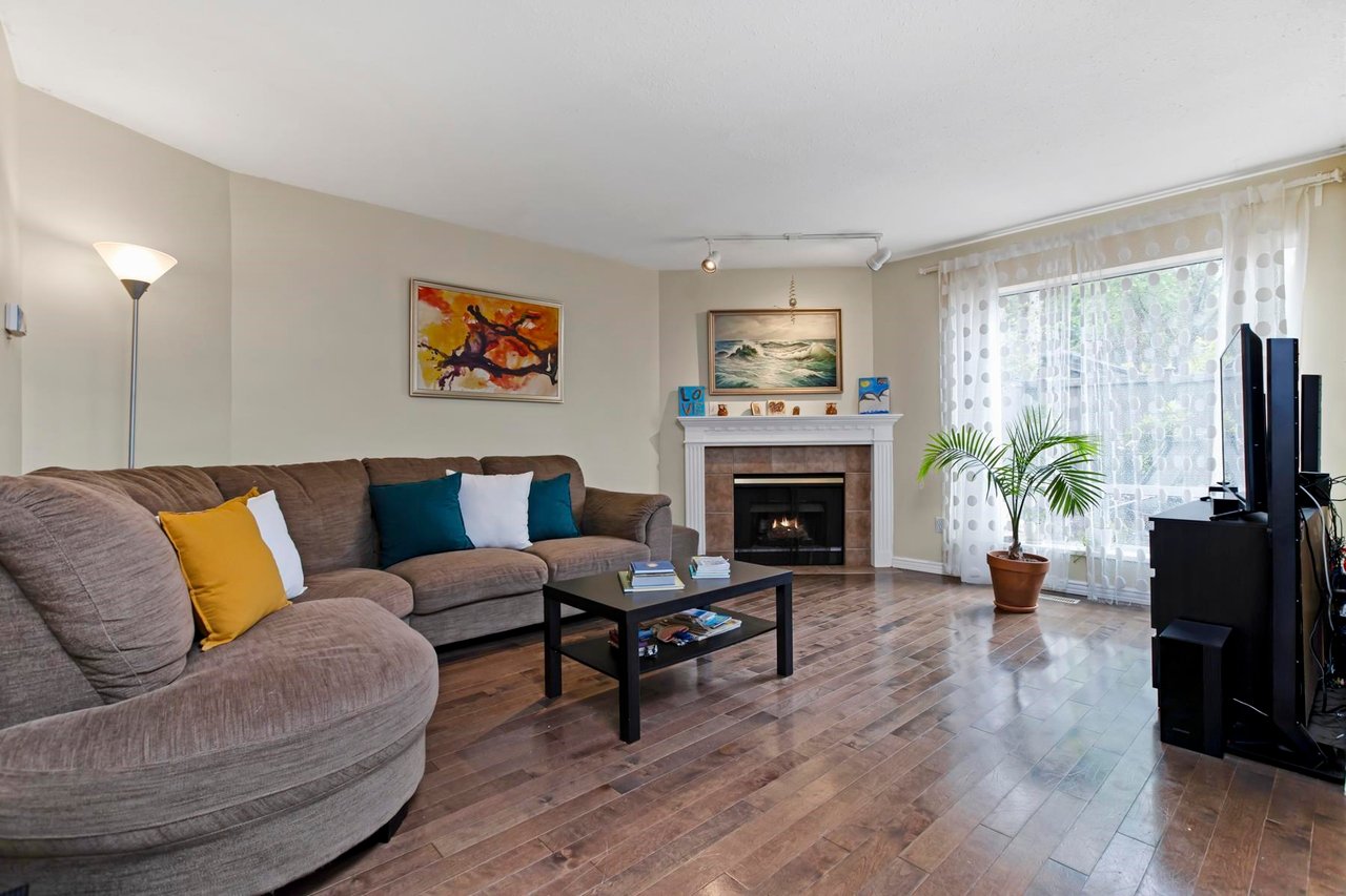 2982 Mt Seymour Pkwy