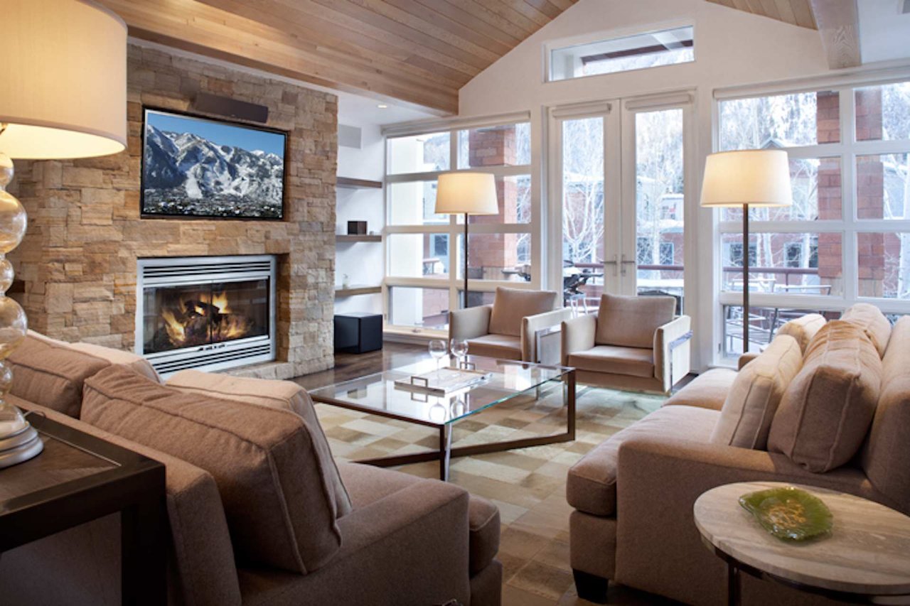  Contemporary Townhome in the Aspen 