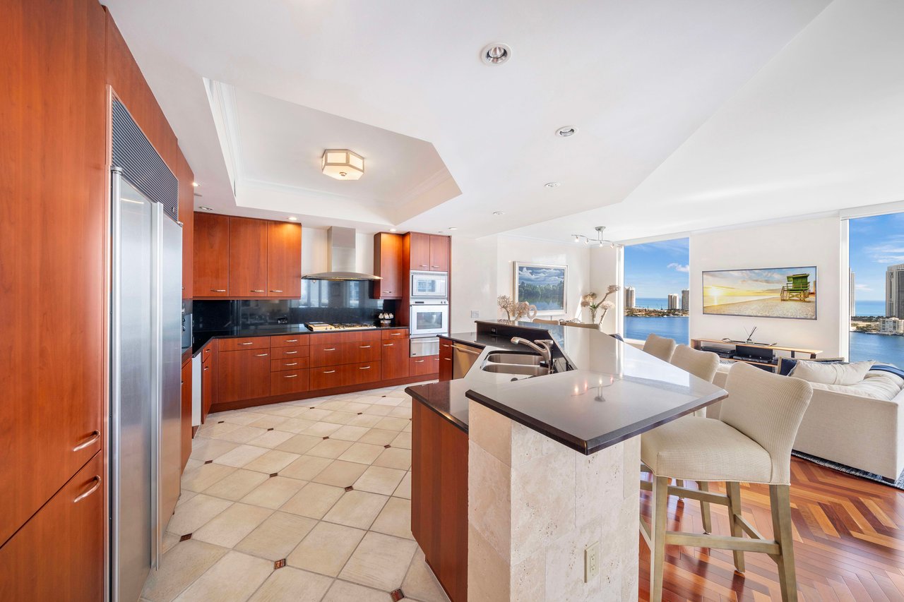 6000 Island Blvd # 2406