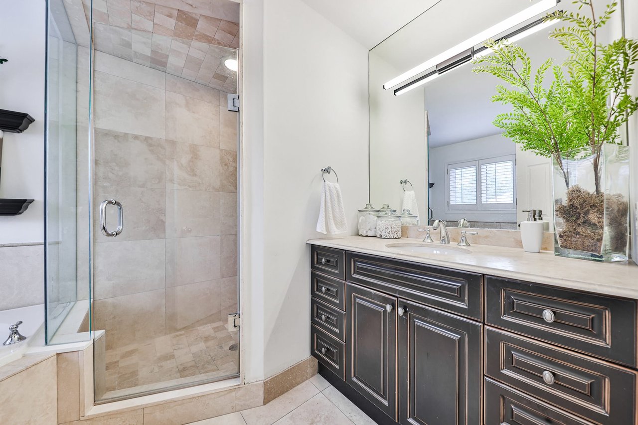 1066 Chateau Court