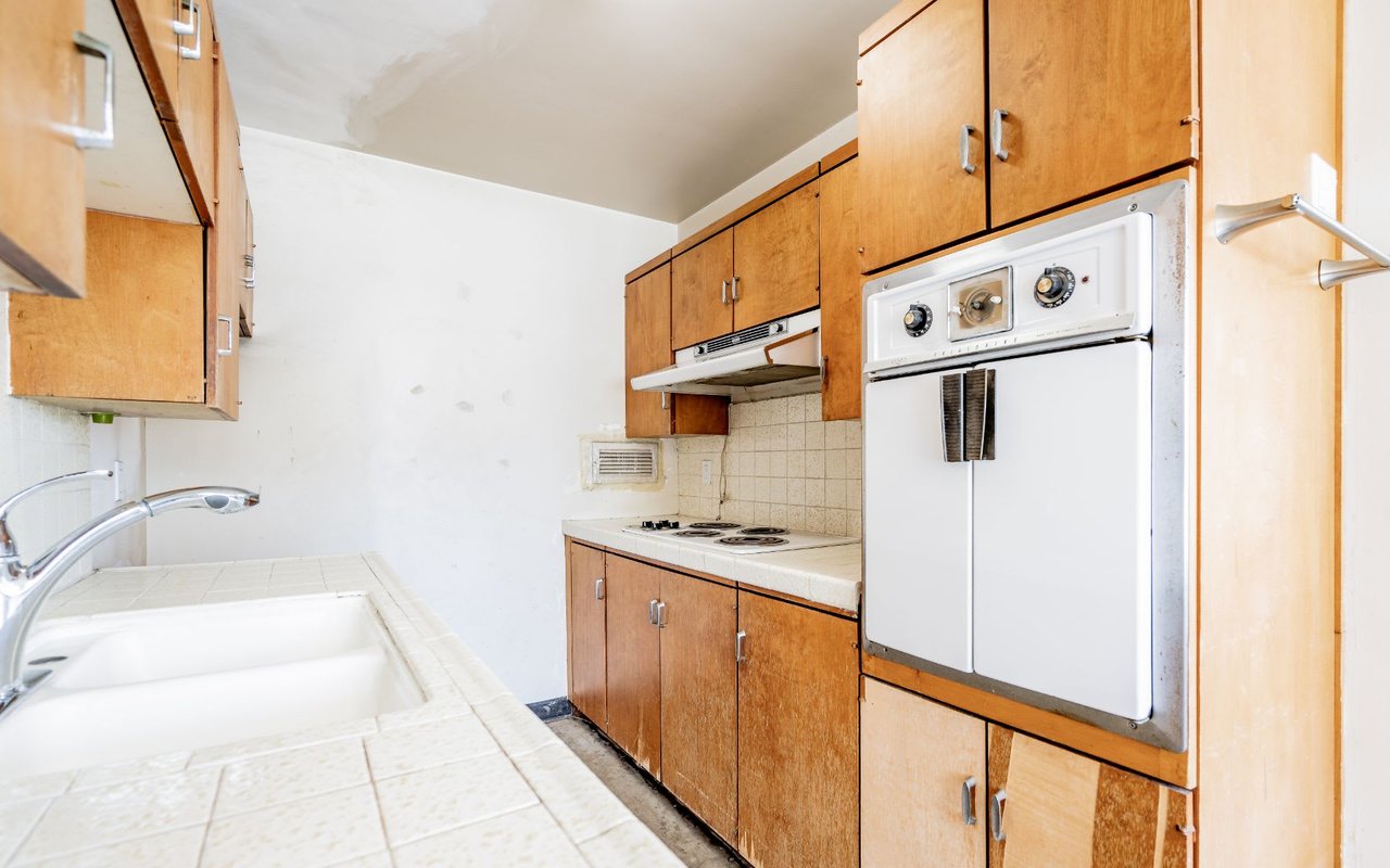 100 Atlantic Avenue Unit: 915