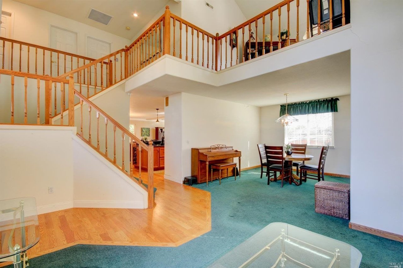 236 Belfiore Ln