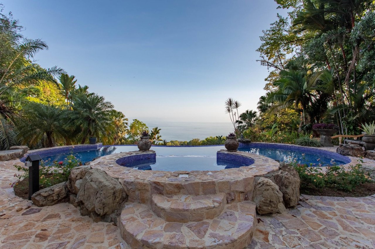 Private Ocean View Estate, Dominical, Puntarenas