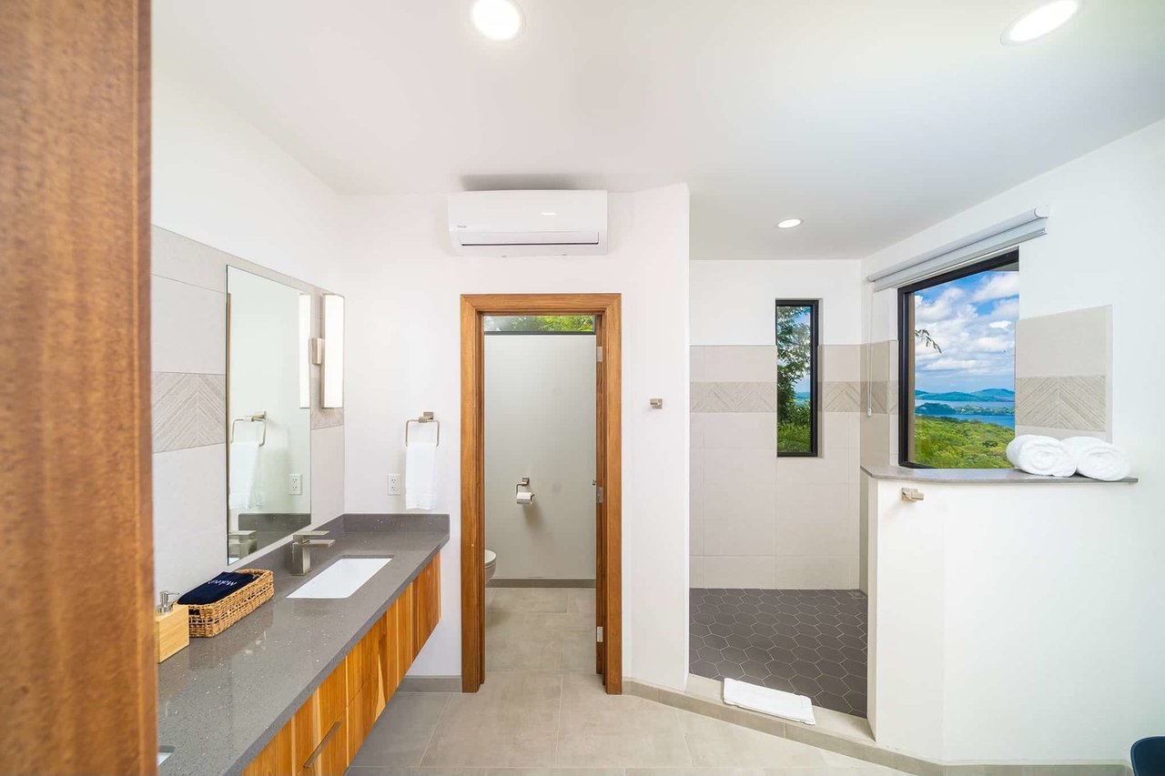 Modern Coastal Ocean View Villa, Flamingo, Guanacaste