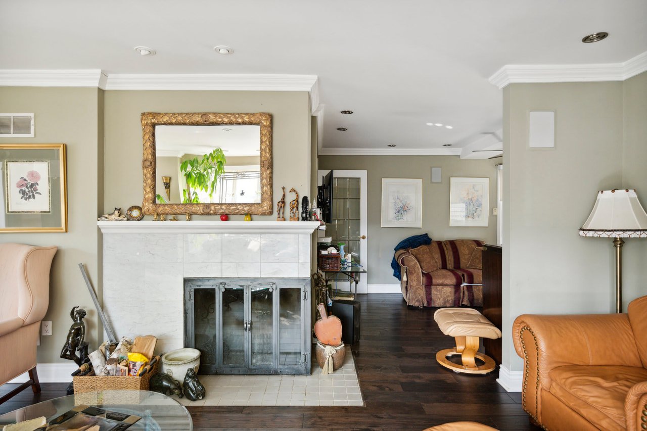 50 Harborn Rd
