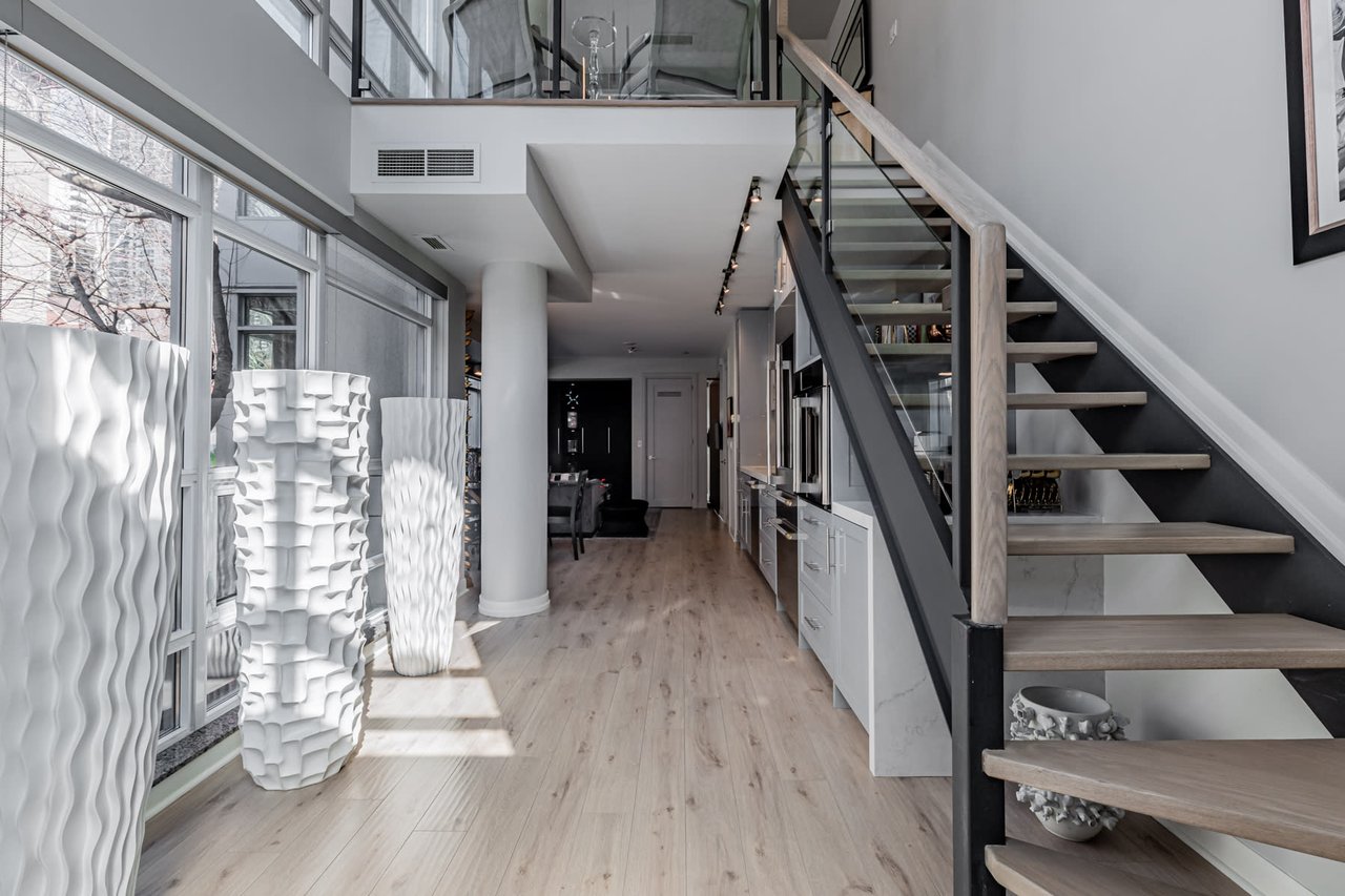 LUXURY URBAN TOWNHOME