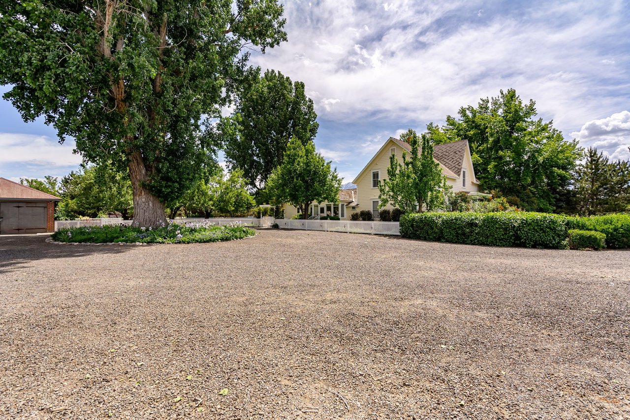Historic Berry Farm Wedding Venue and Home