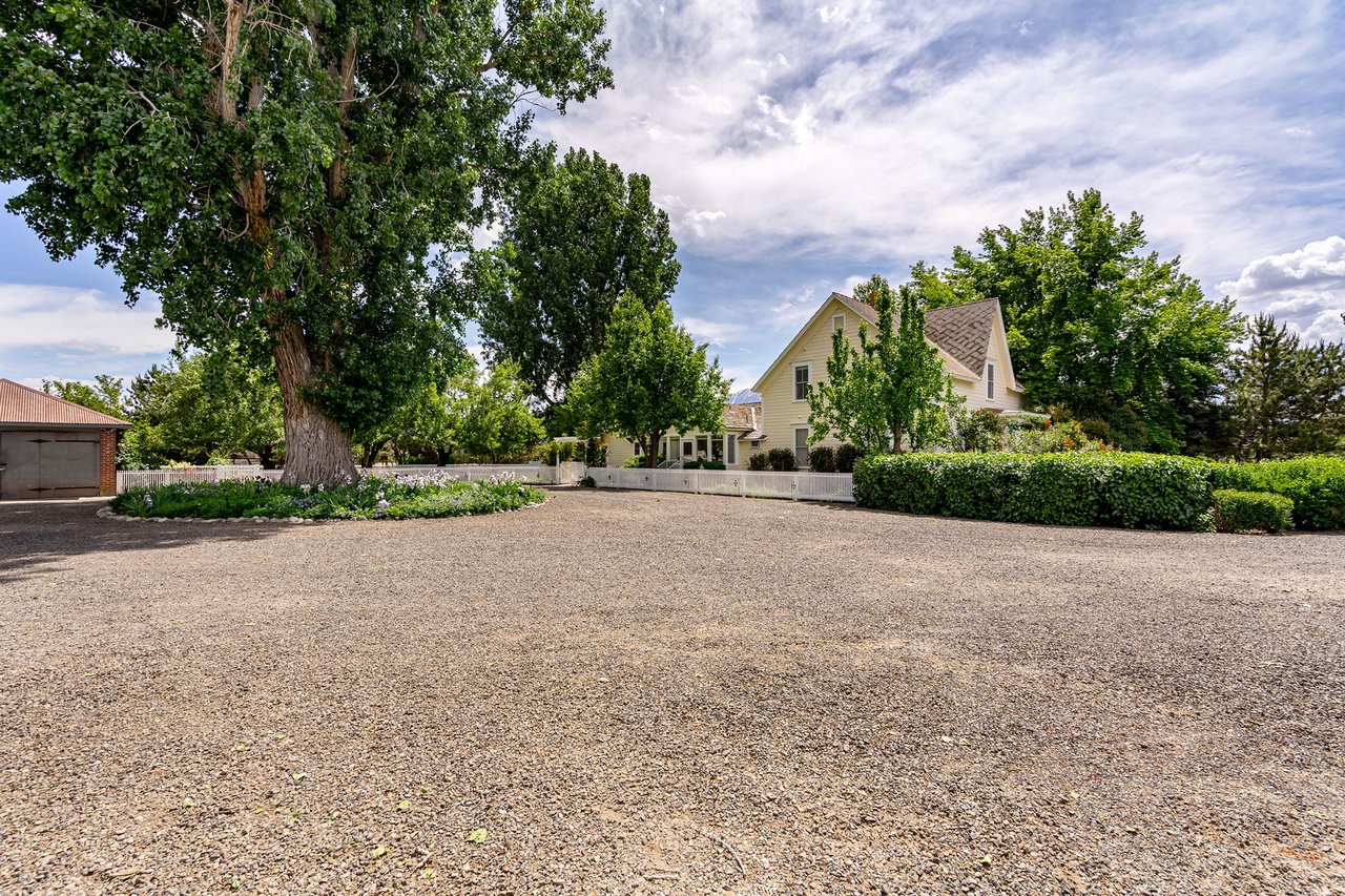 Historic Berry Farm Wedding Venue and Home