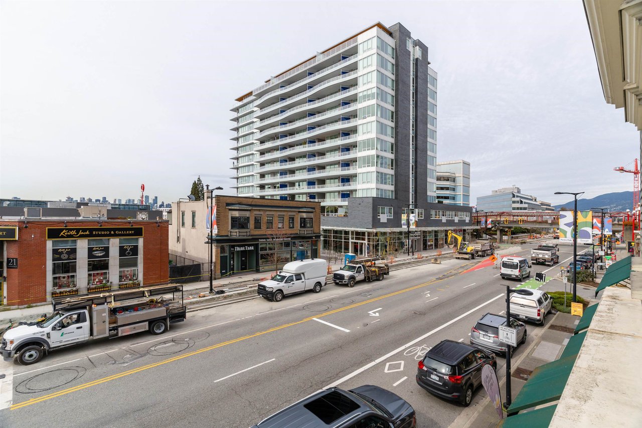 102-108 W Esplanade Ave