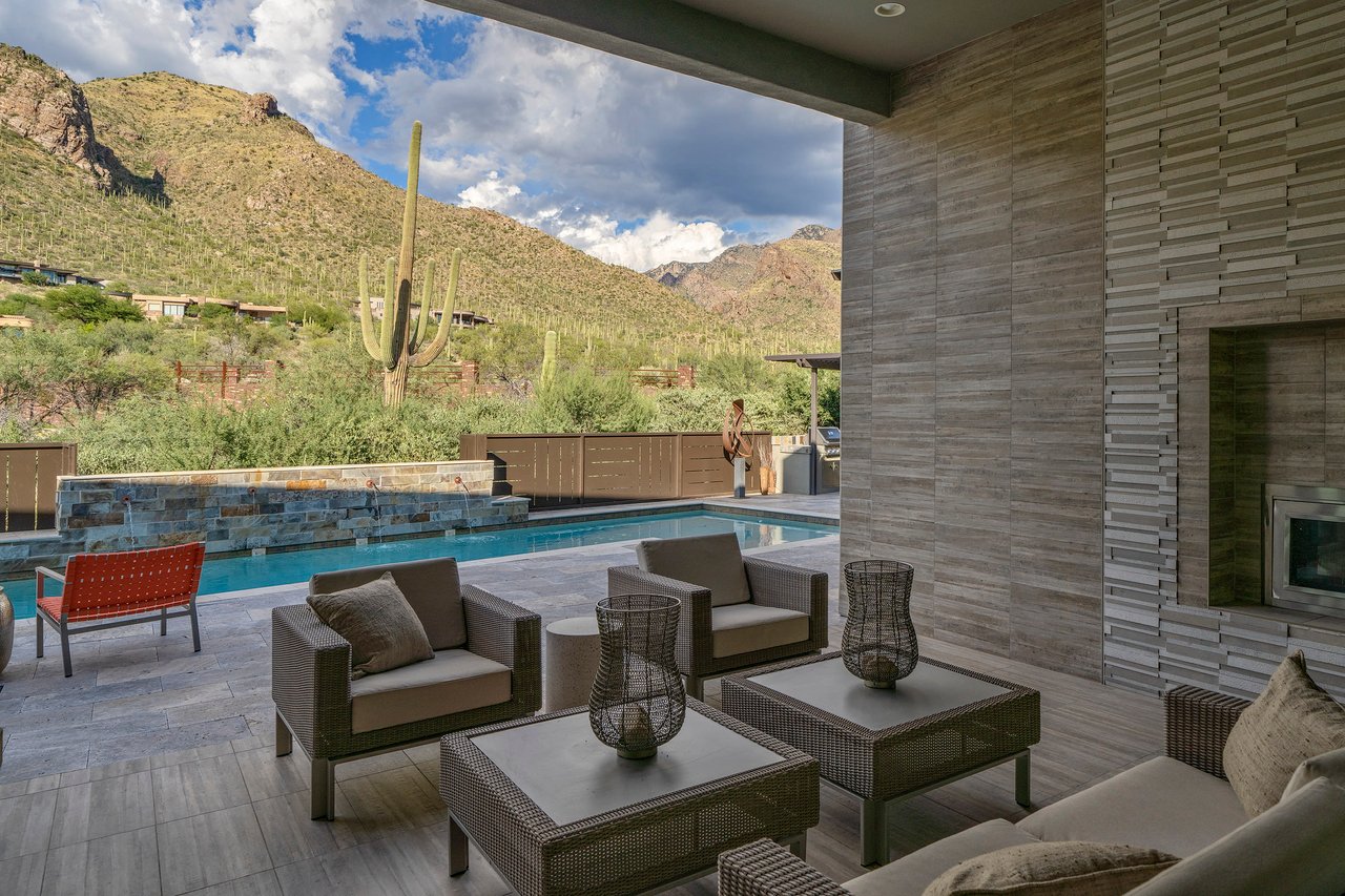 8005 N Barrel Cactus Drive