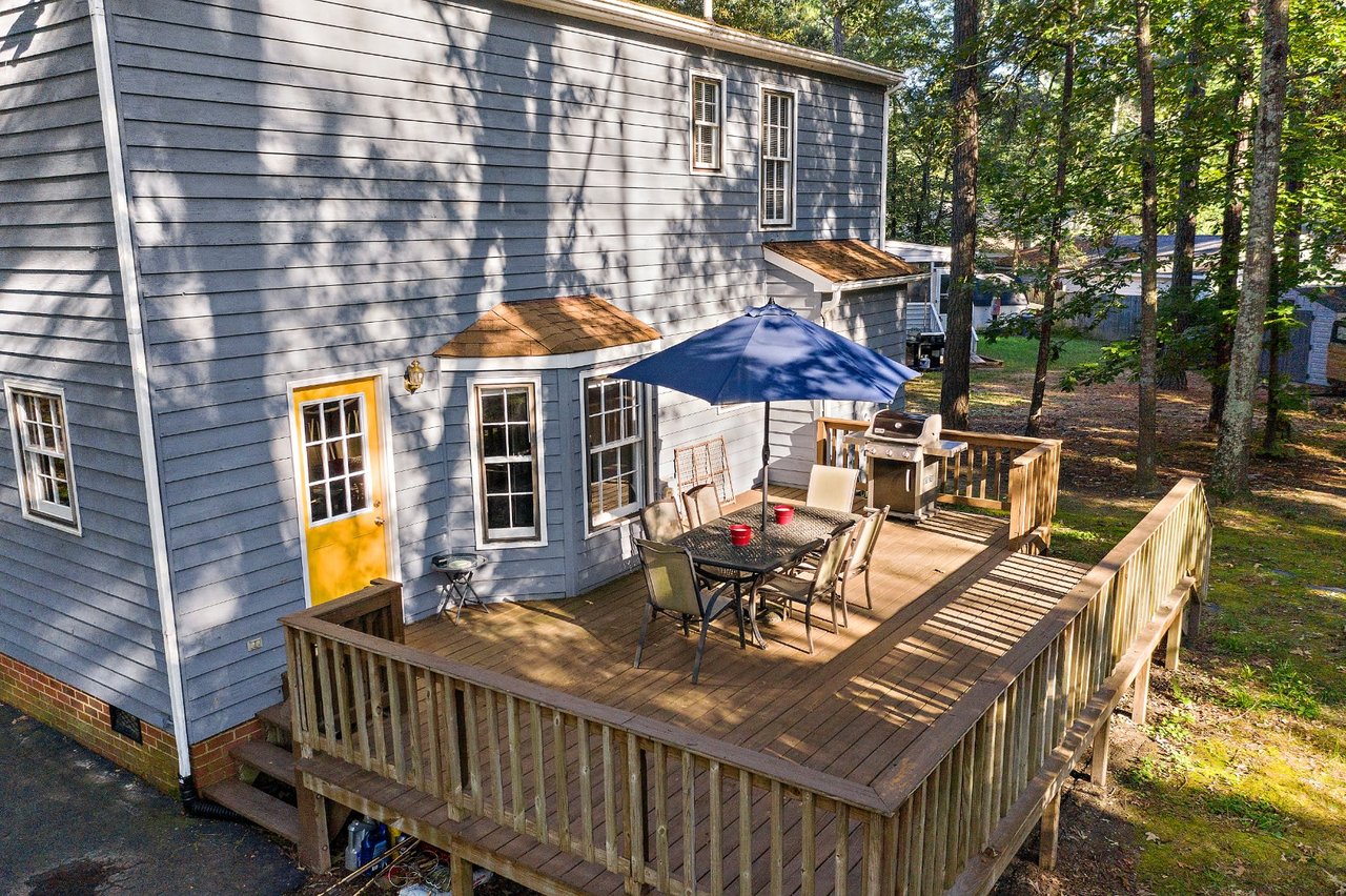 8914 Playground Circle