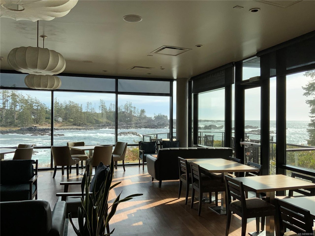 1402-596 Marine Dr