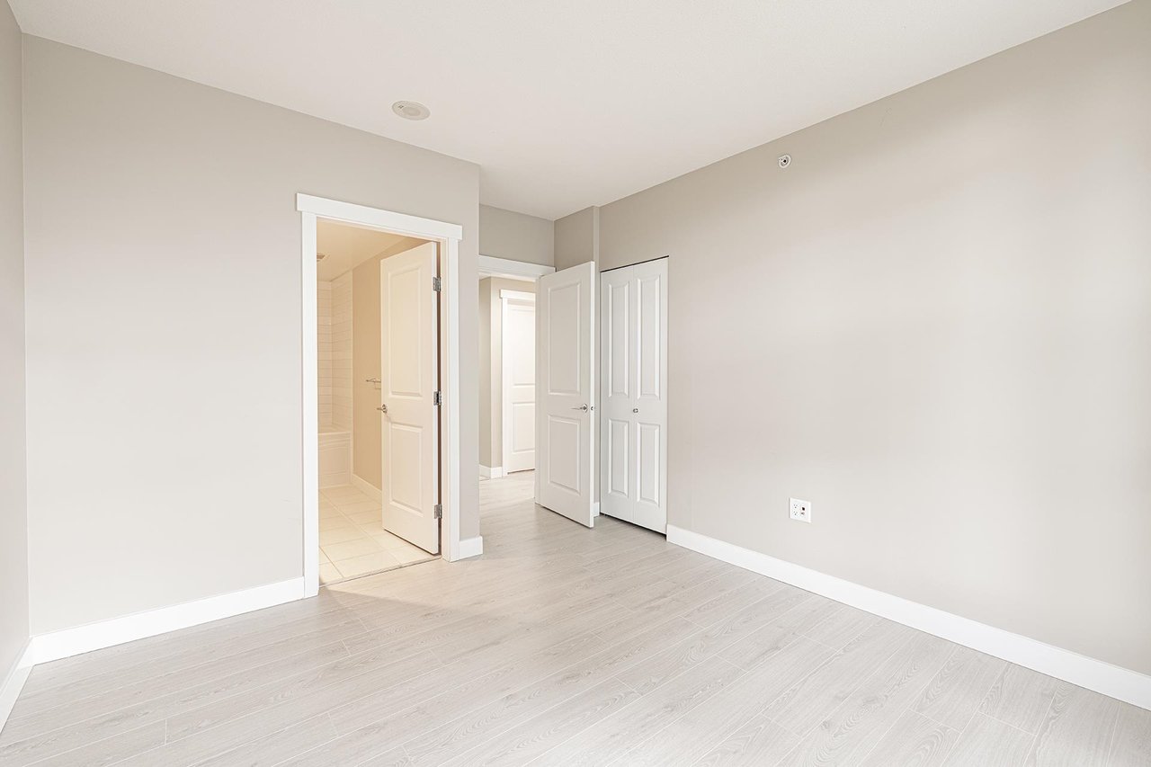 507-9222 University Cres
