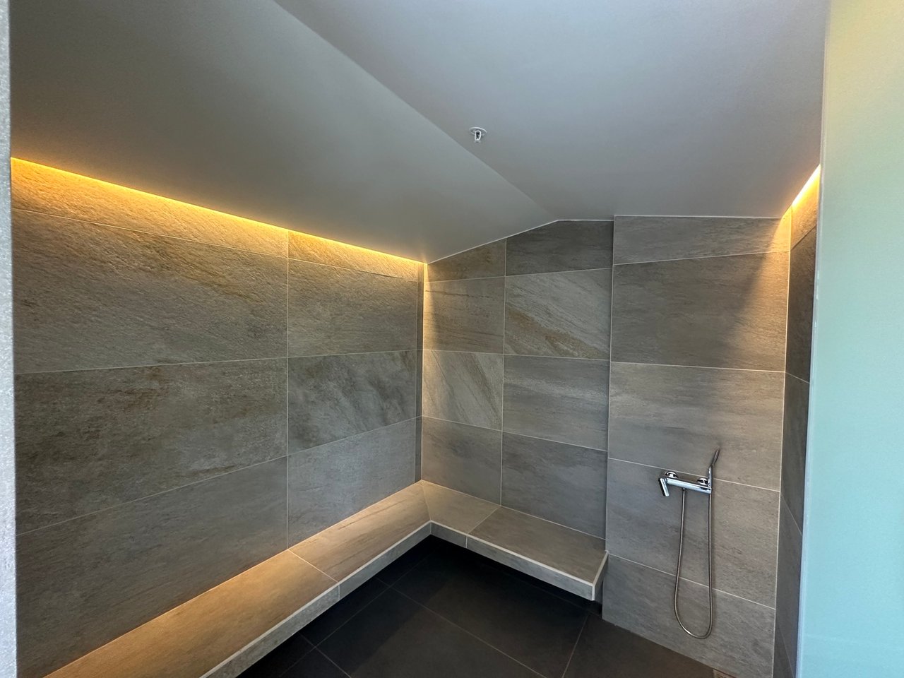 Panoramic View Luxury Penthouse, Escazu, San Jose