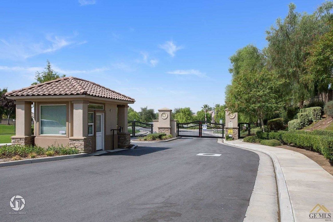 5804 Opal Valley Ct