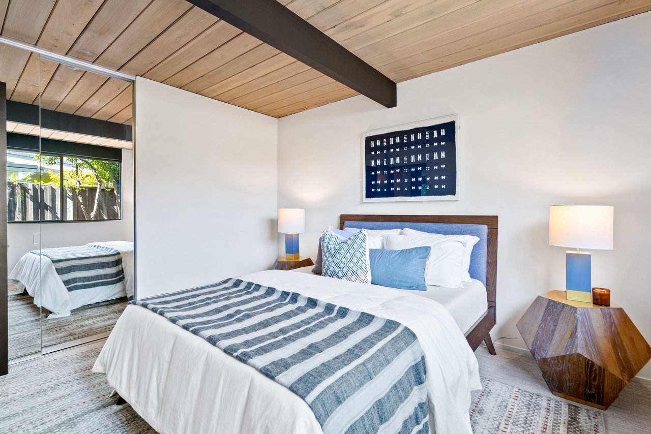 958 Eichler Drive