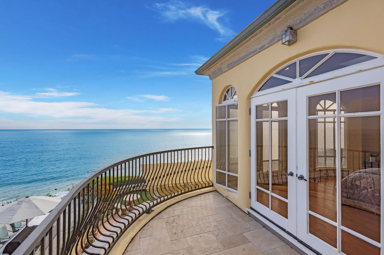 Bluff Front Ocean View Estate