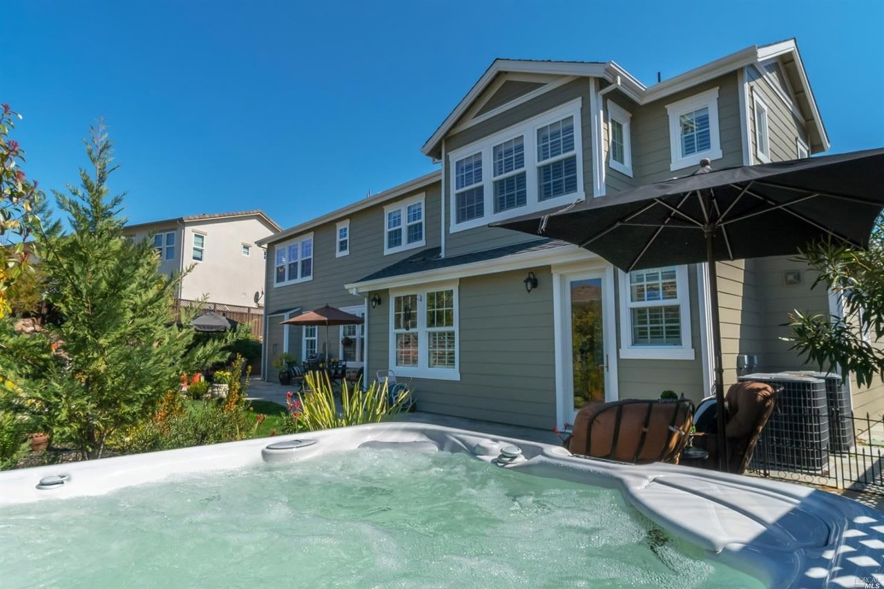 9 Ash Ct