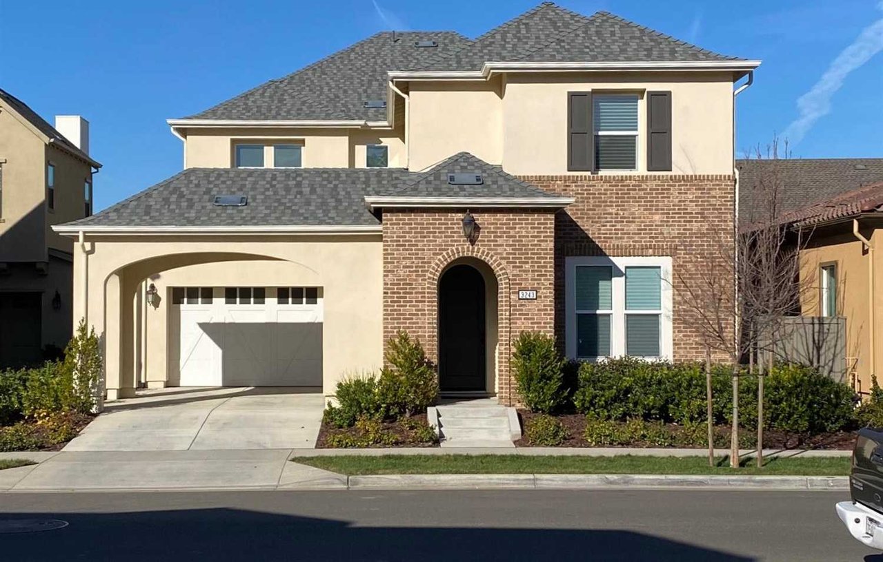 3243 Dullanty Way
