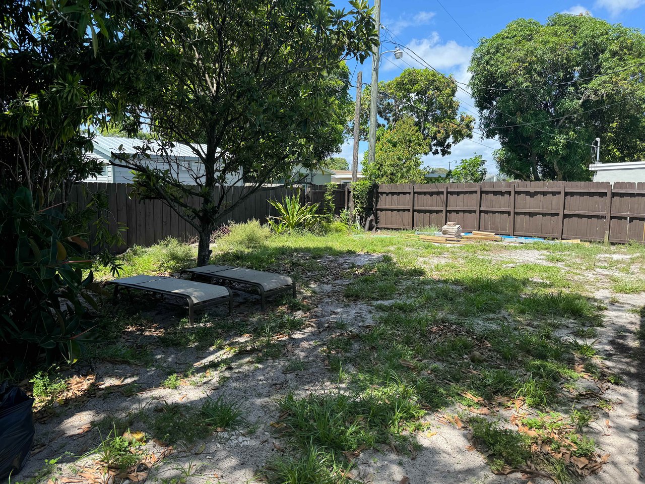 632 NW 19th St Pompano Beach FL-33060