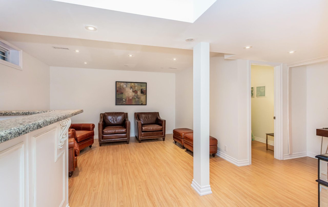 1A Elhurst St