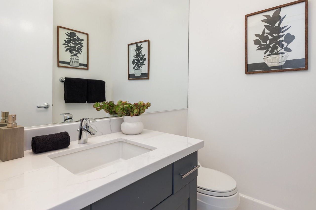 Generously Sized Condo Near Duboce Park