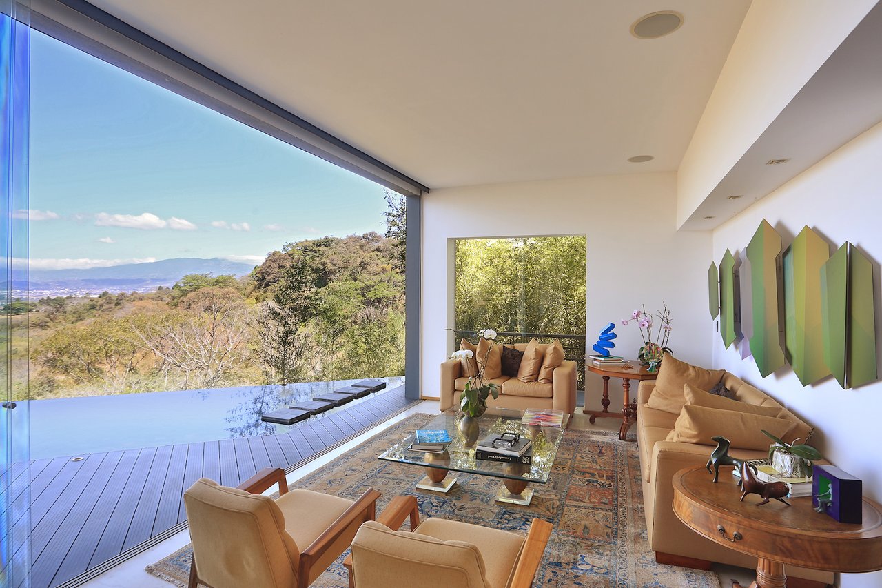 Modern Jungle Infinity Villa, Santa Ana, San Jose