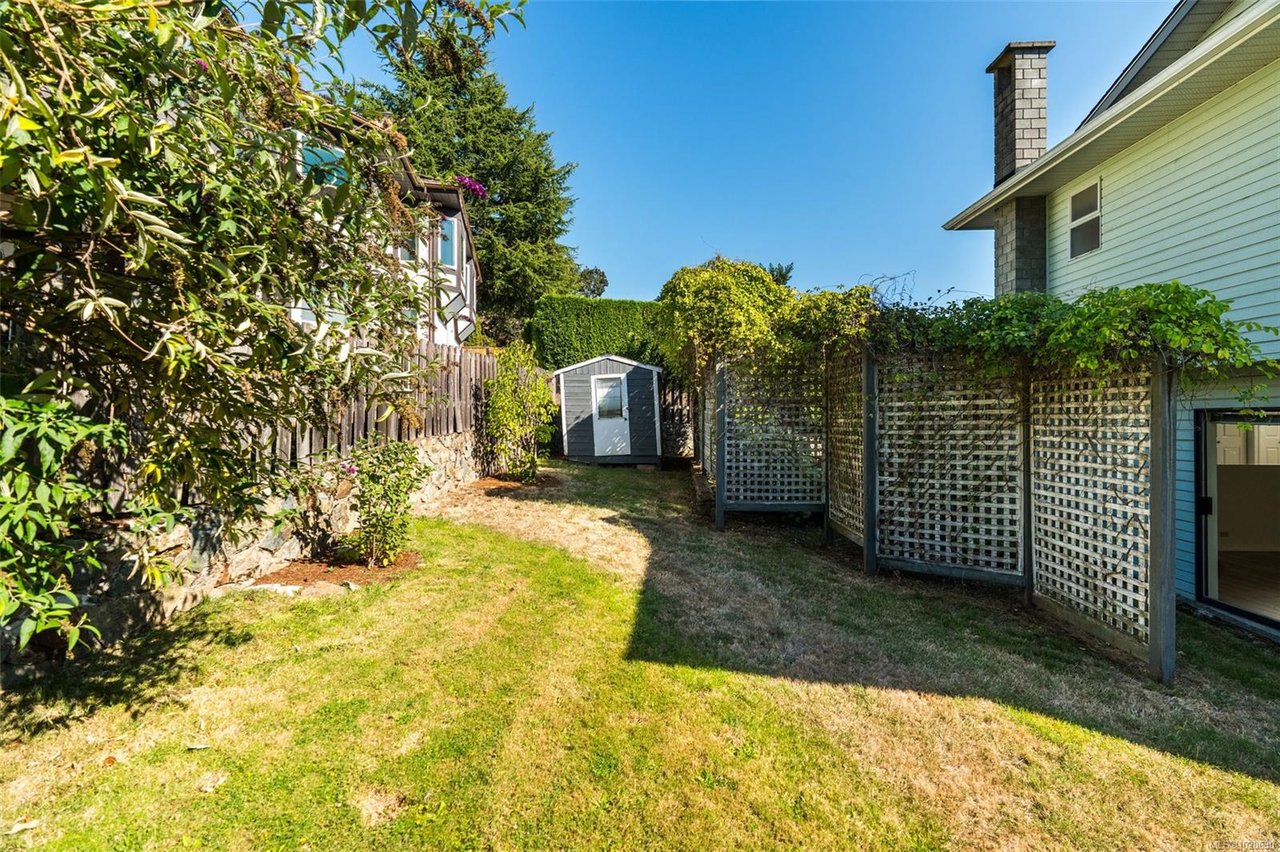 4243 Panorama Dr