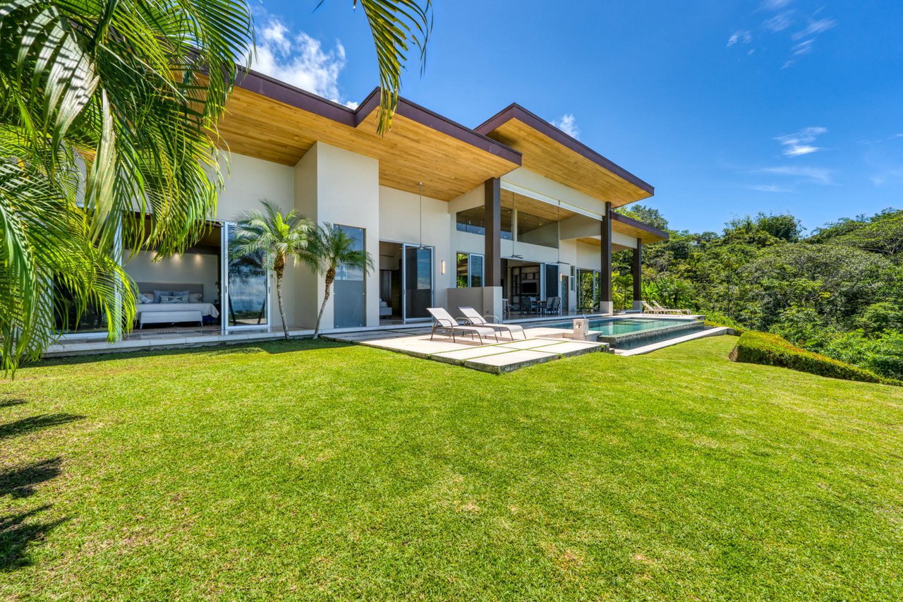 Gated Contemporary Sunset Estate, Dominical, Puntarenas