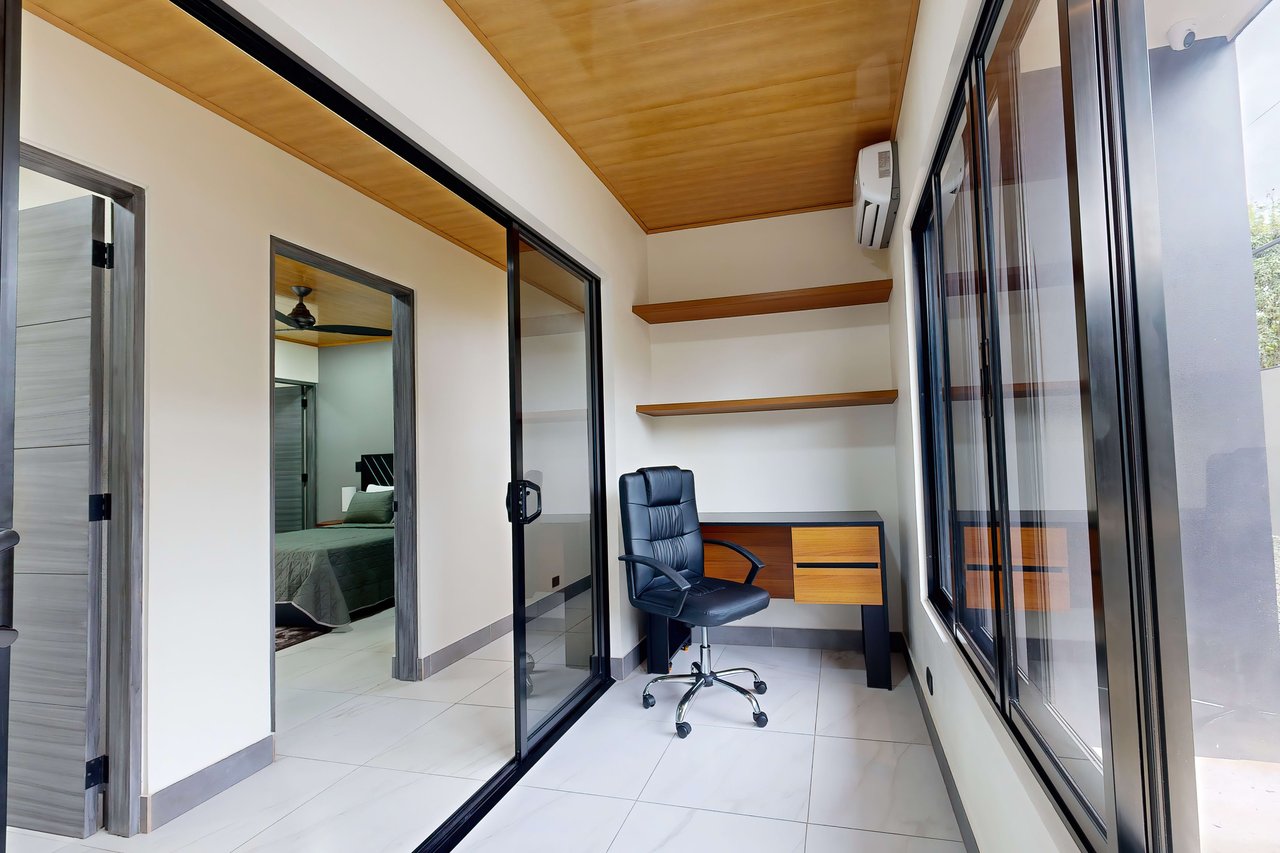 Casa Palma, Brand New Luxury 3 bedroom, 4 bathroom home with Amazing Sunset View in Quepos