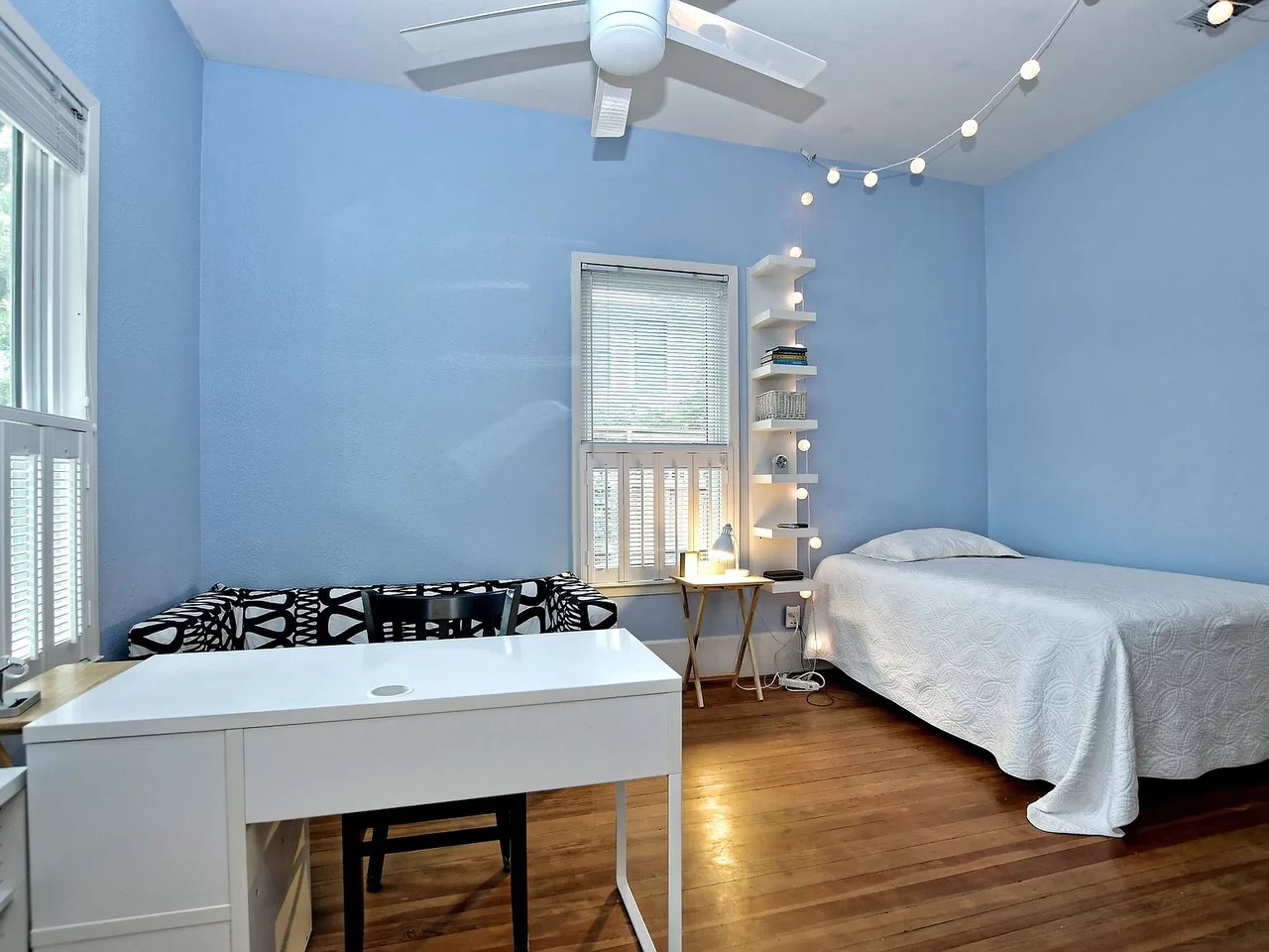 3904 Ave C