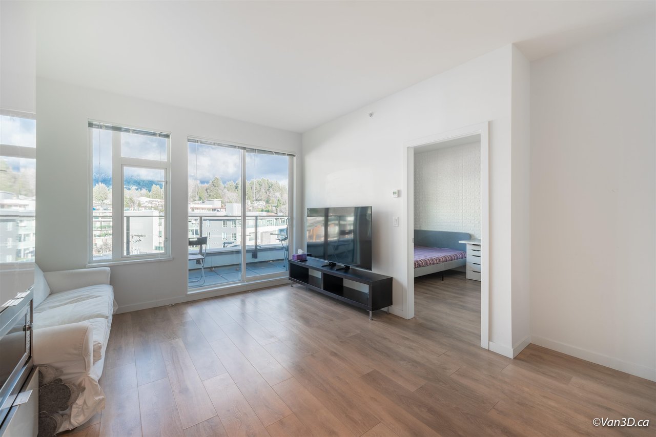 501-725 Marine Dr