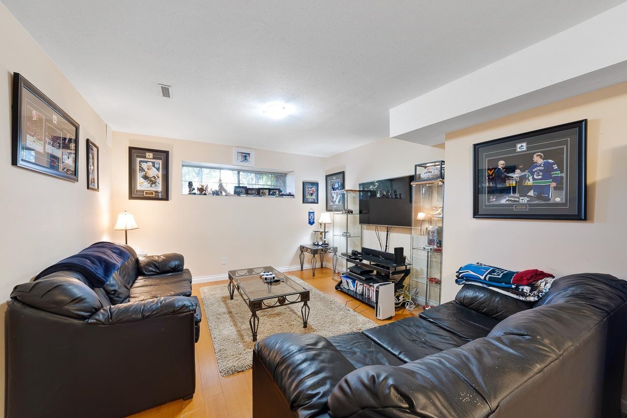 2799 Mara Dr
