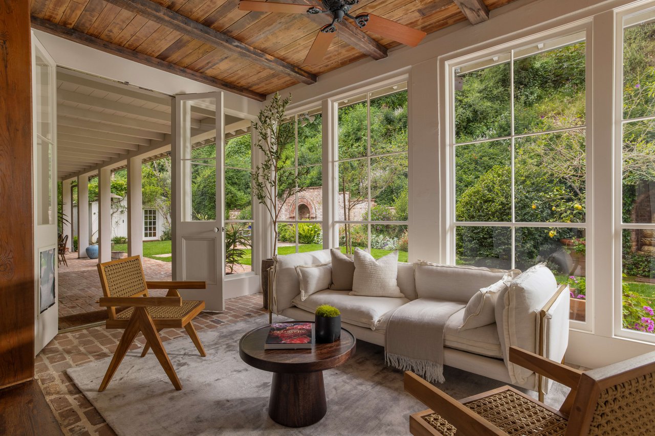 1001 Rivas Canyon Rd