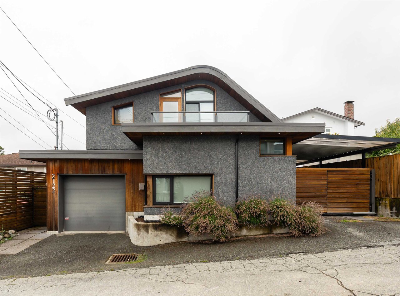 2128 Newport Ave