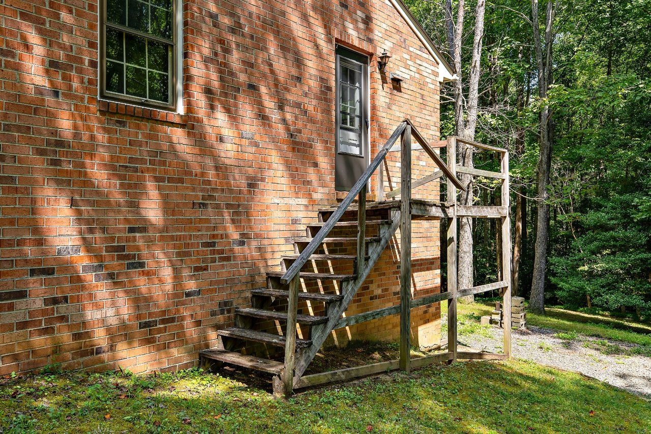 10149 Clearwood Road