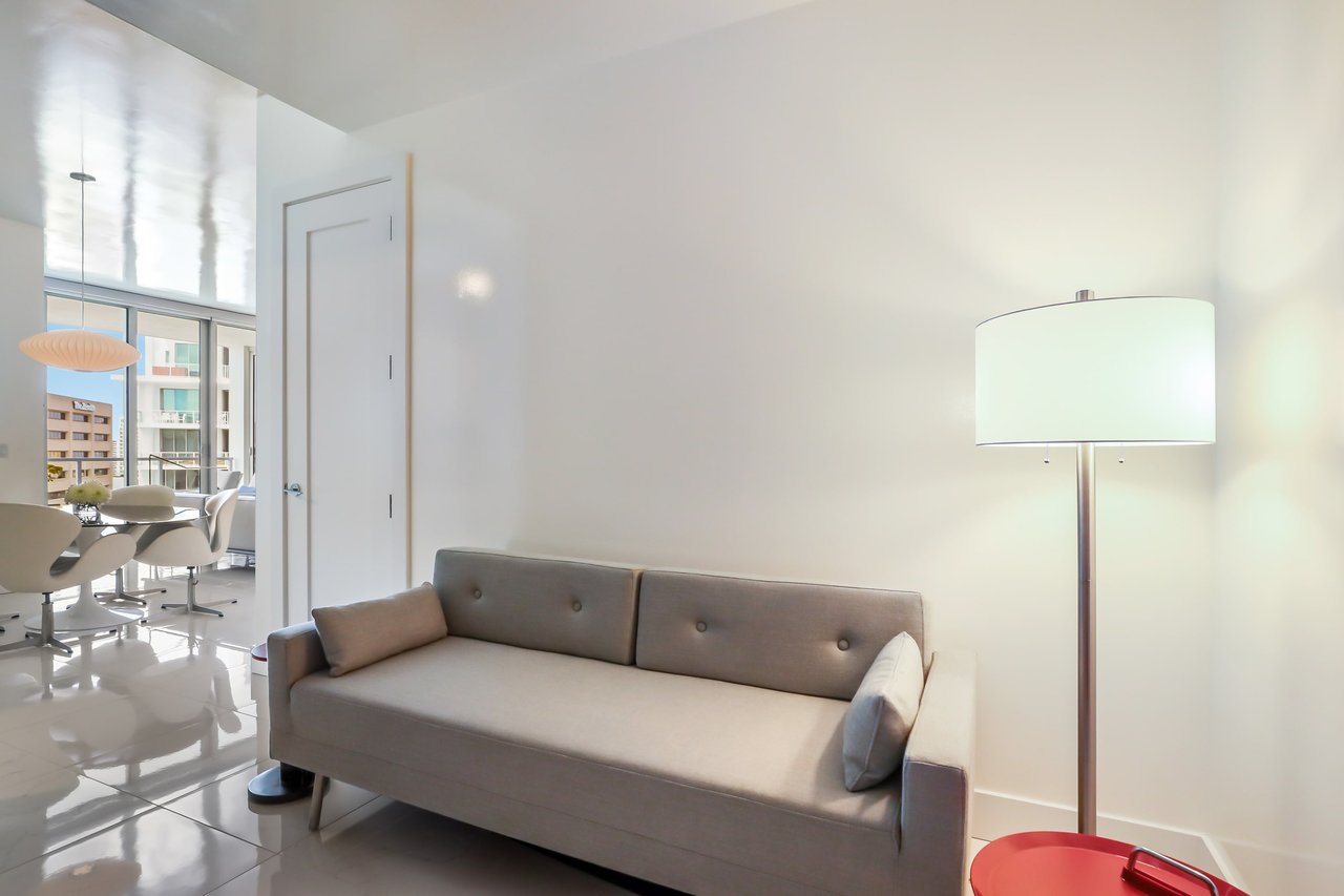 111 S Pineapple Ave #1008