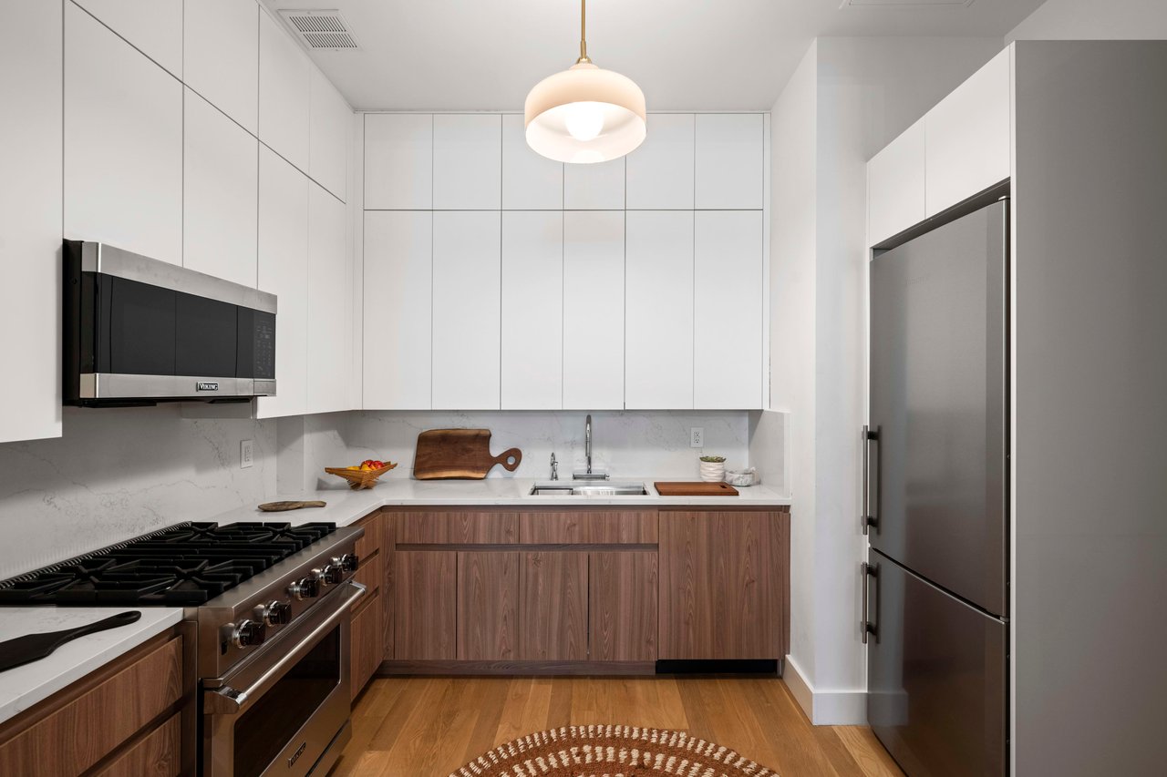 18 8th Avenue Unit: A