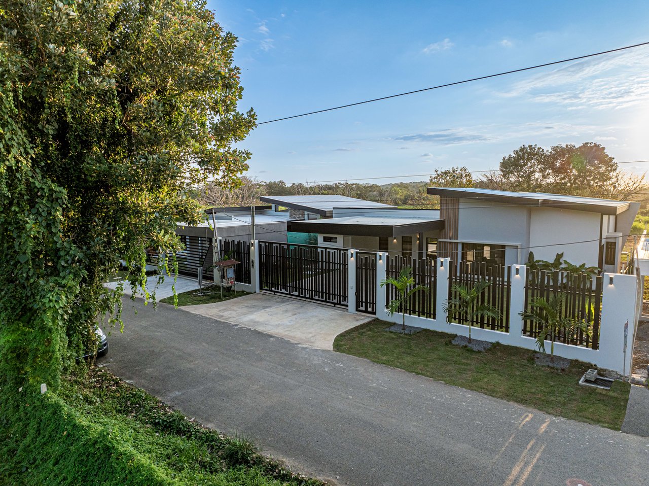 Casa Morfa: Brand New Home in Uvita's Premier Neighborhood