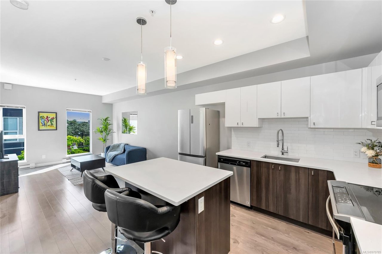 316-767 Tyee Rd
