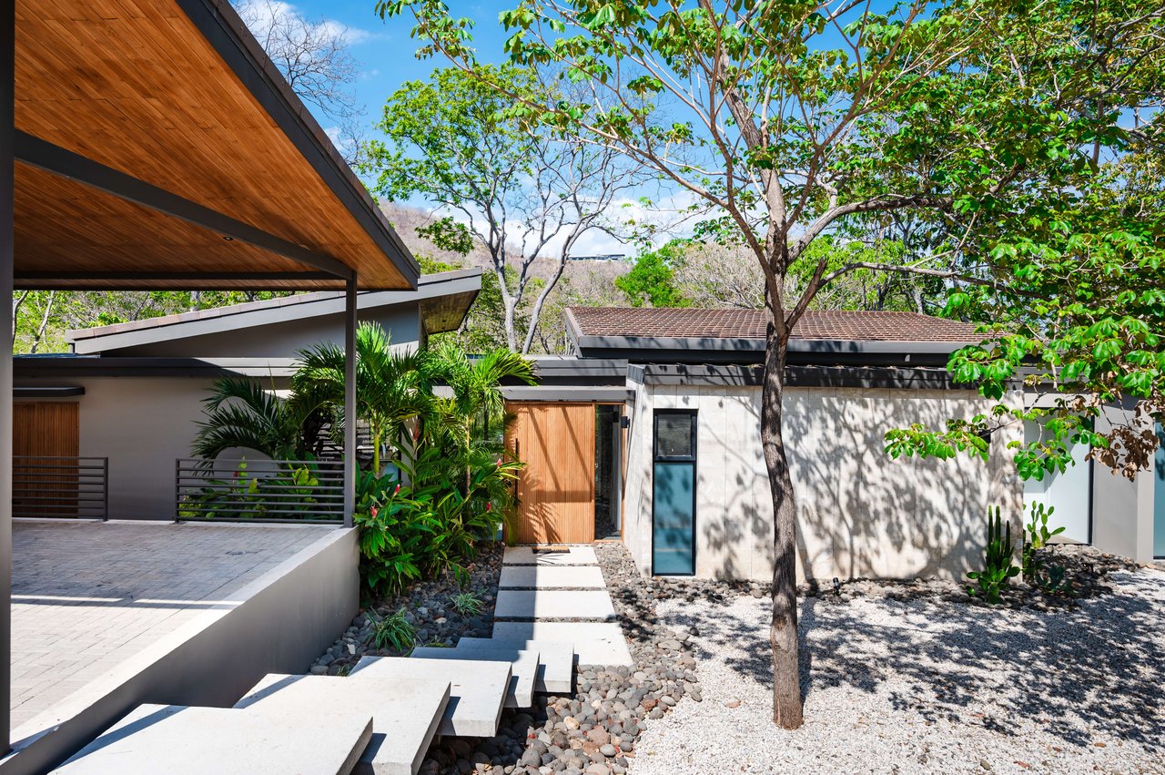 Casa Jungla | 4 Bedroom Modern Jungle Villa in Pristine Gated Community