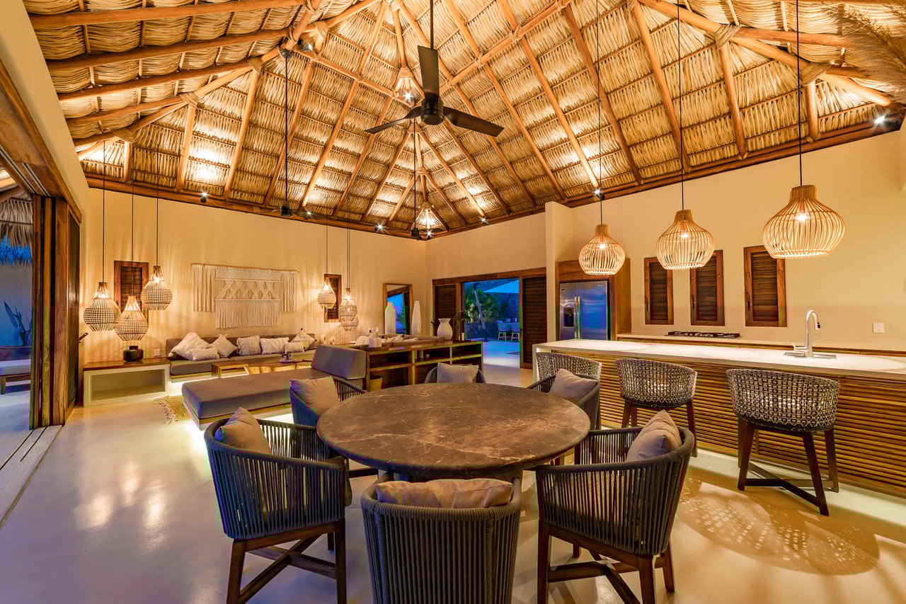 4 bedroom, Single Family Homes, Villa Playa, Montecito Beach Village