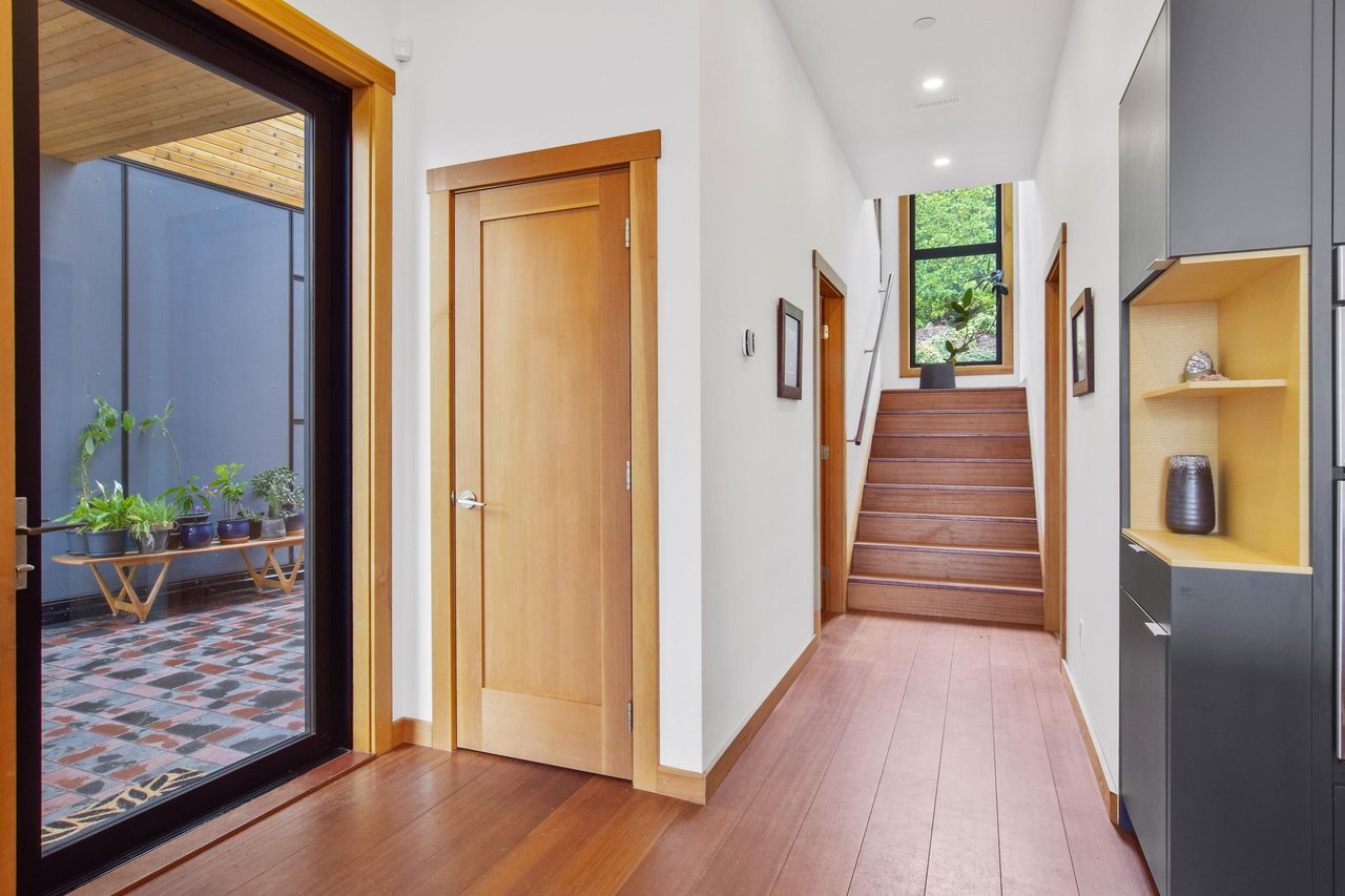 25 Sweetwater Pl