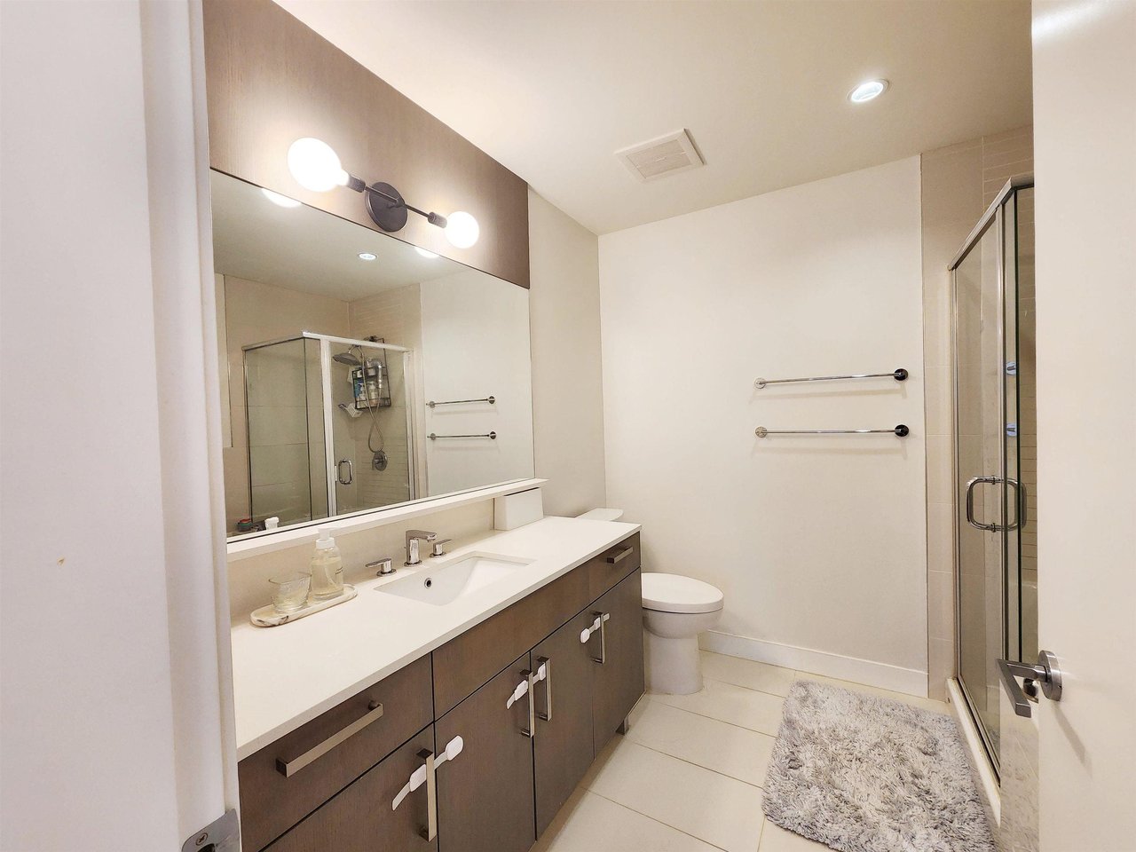 112-10033 River Dr