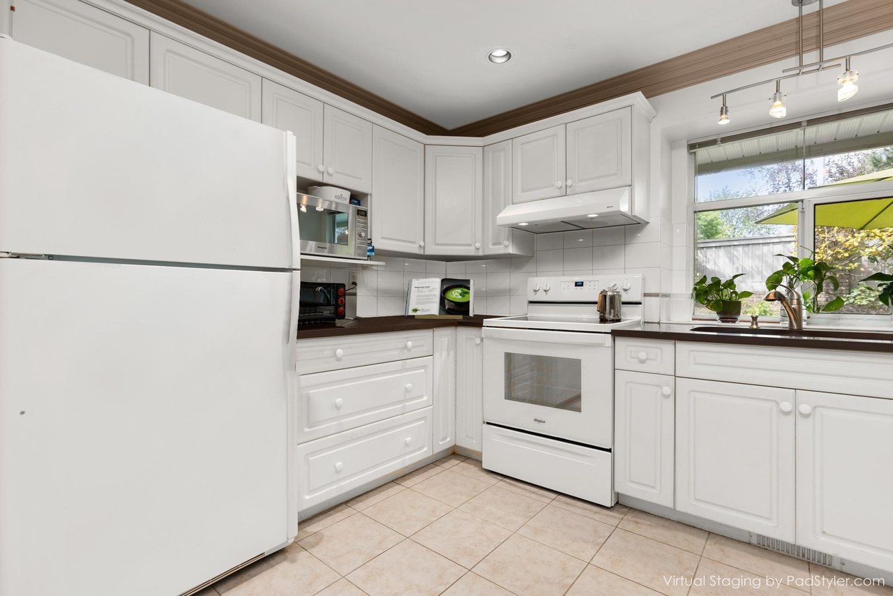 75-15860 82 Ave