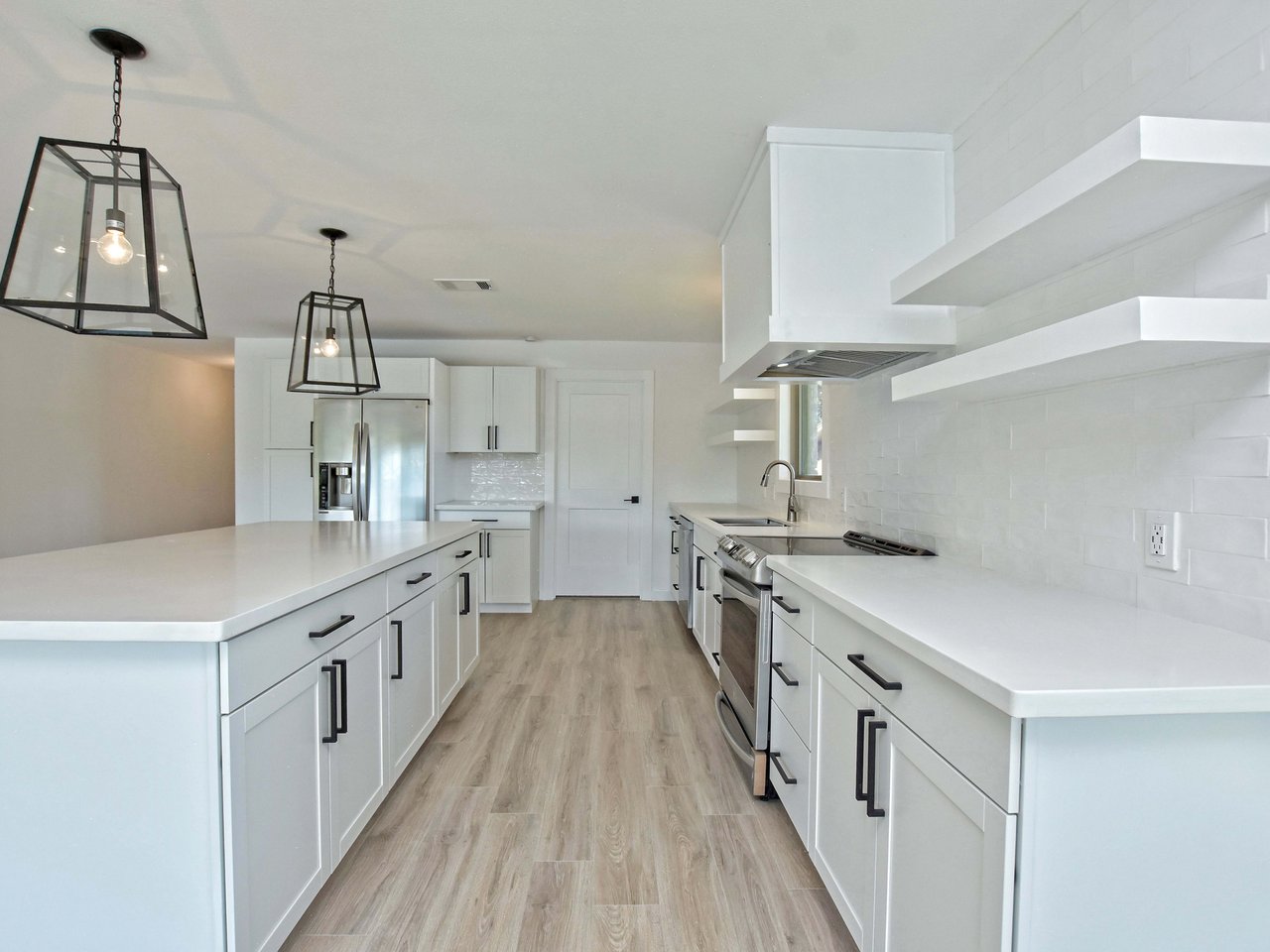2642 Williams Lakeshore