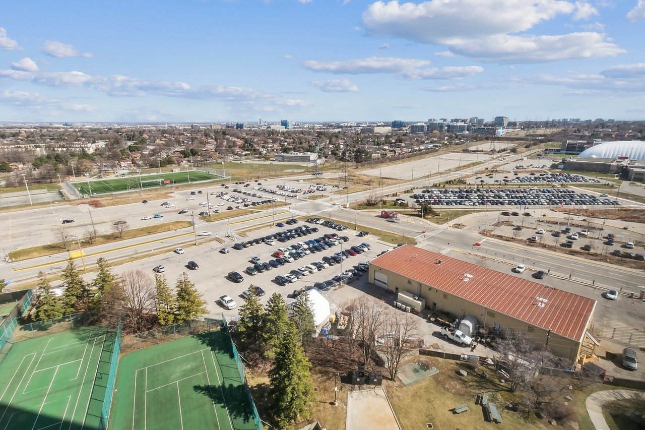65 Skymark Drive #1407