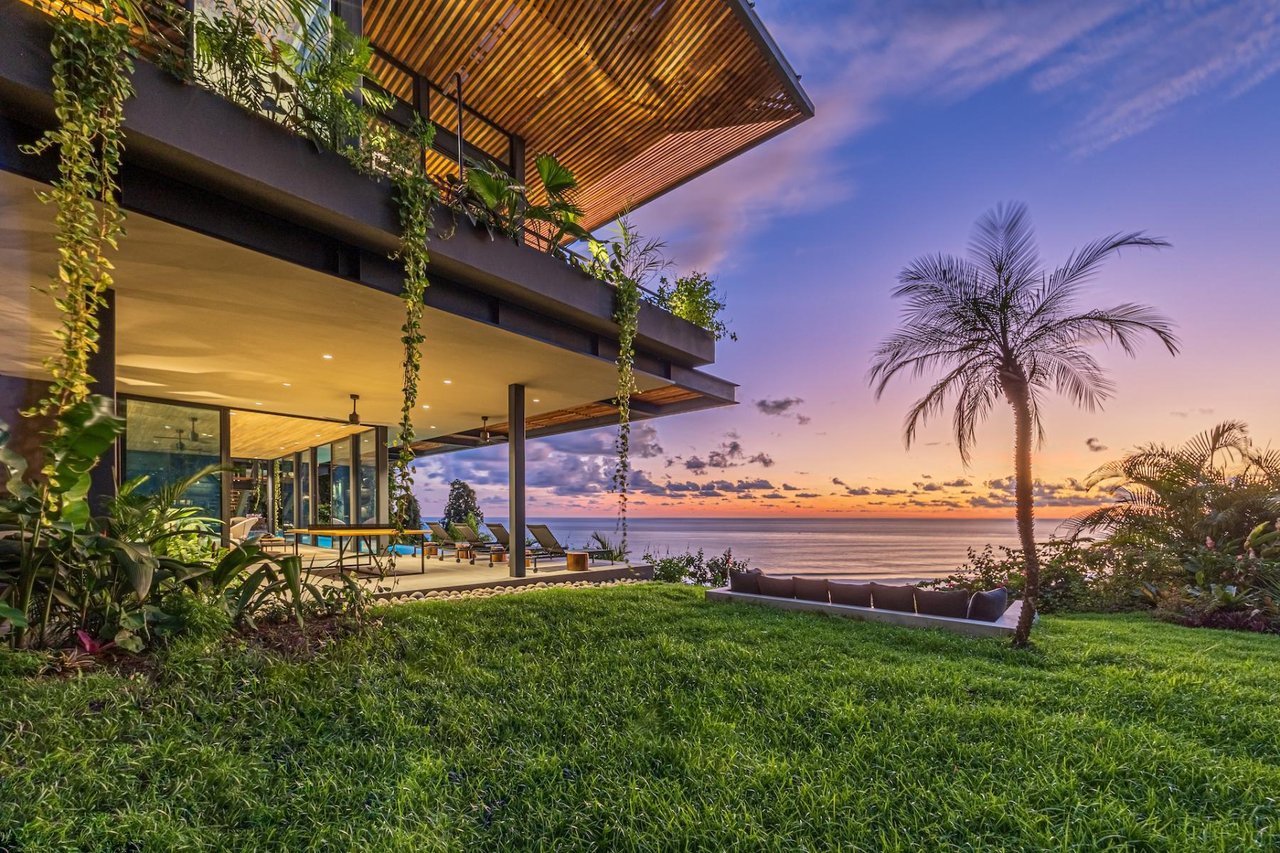 Designer Tropical Ocean View Home, Dominical, Puntarenas