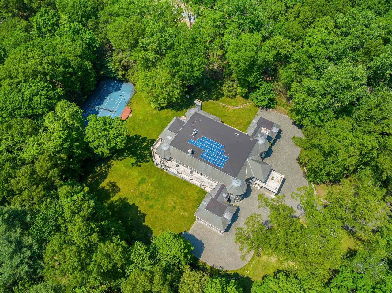 105 Chestnut Ridge Road